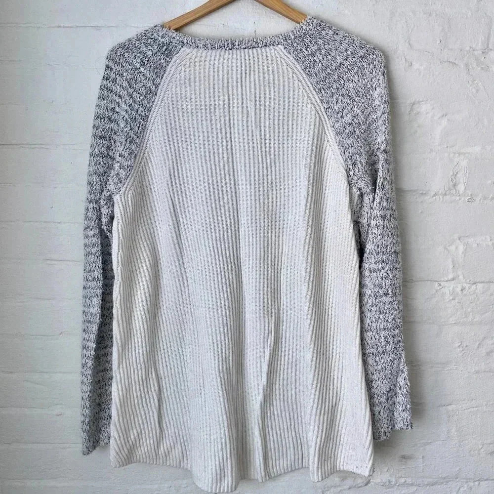 Loft Gray White Sweater Medium - Picture 3 of 3